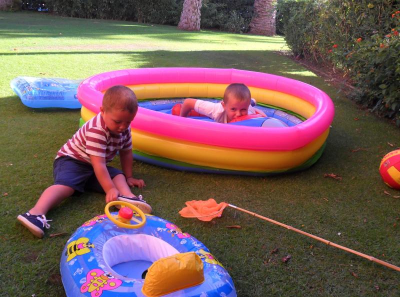 paddling pool